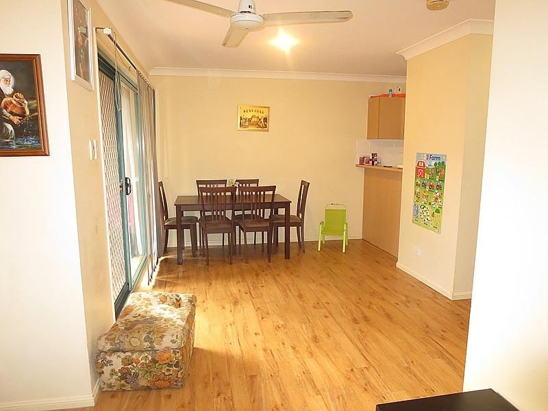 11 Oakmont Avenue, Oxley QLD 4075