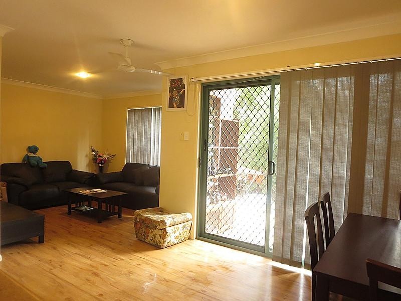 11 Oakmont Avenue, Oxley QLD 4075