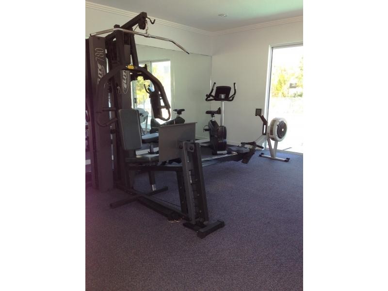 98 University Drive, Varsity Lakes QLD 4227