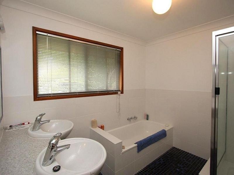 100 Crest Road, Greenbank QLD 4124