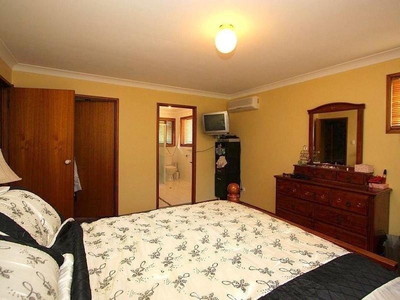 100 Crest Road, Greenbank QLD 4124