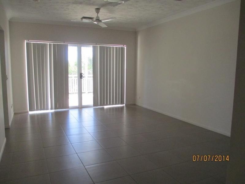 74/ 42 Warburton Street, North Ward QLD 4810