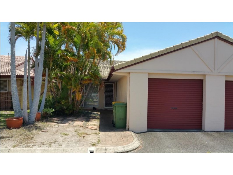 73/ 128 Benowa Road, Southport QLD 4215