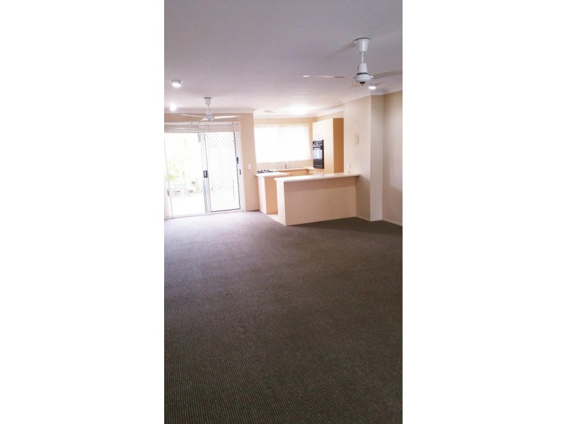 73/ 128 Benowa Road, Southport QLD 4215