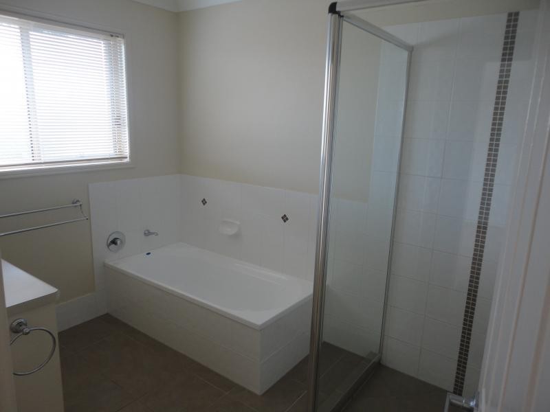 58 Johnston Street, Carina QLD 4152