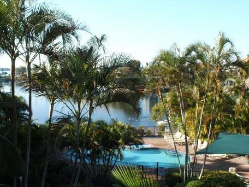 22 Jennifer Avenue, Runaway Bay QLD 4216