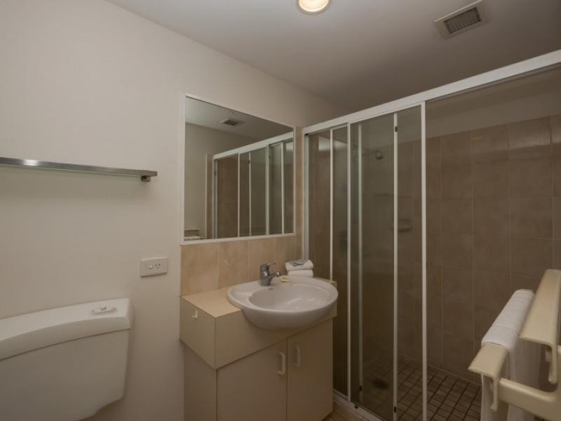 22 Jennifer Avenue, Runaway Bay QLD 4216