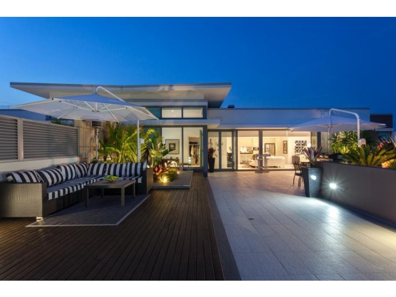 Penthouse / 22 Ben Lexcen Place, Robina QLD 4226