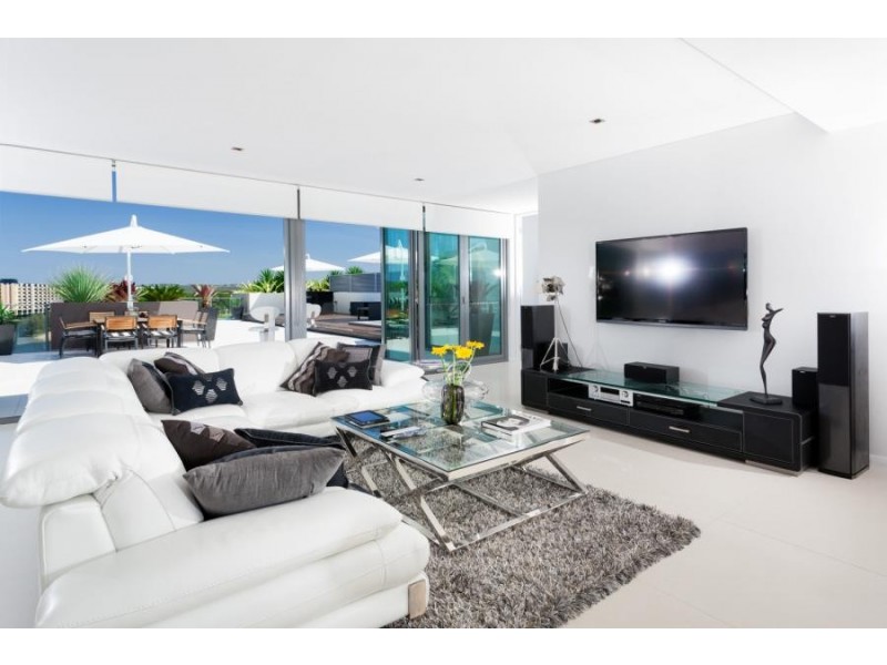 Penthouse / 22 Ben Lexcen Place, Robina QLD 4226