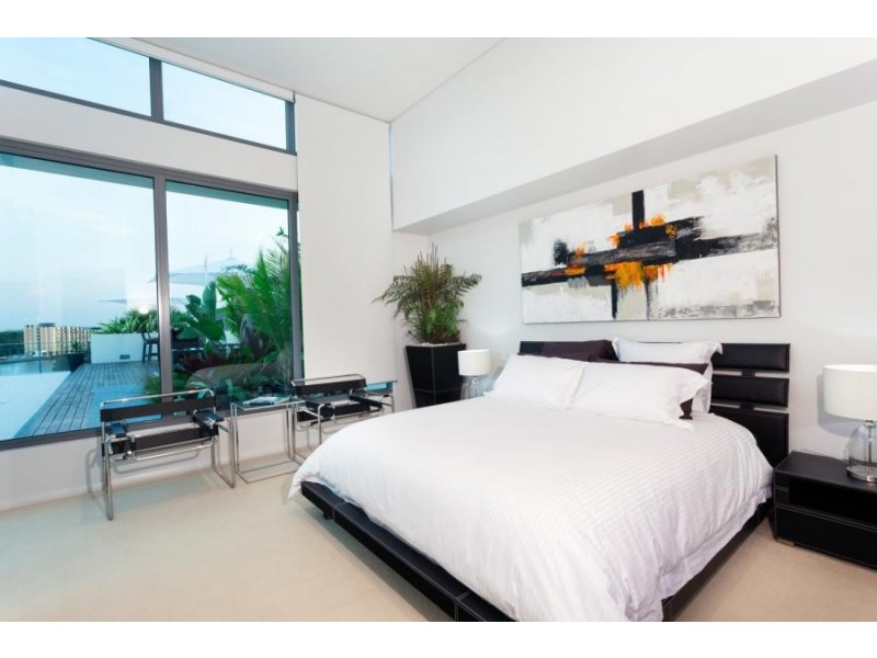 Penthouse / 22 Ben Lexcen Place, Robina QLD 4226