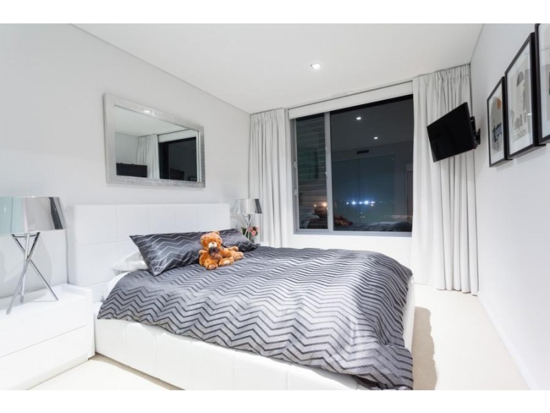 Penthouse / 22 Ben Lexcen Place, Robina QLD 4226