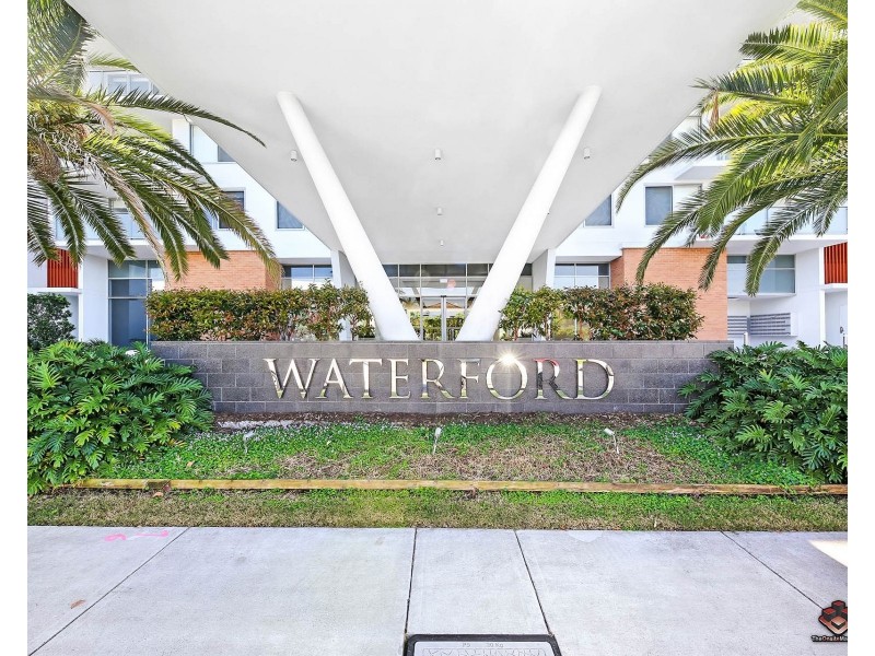 ID:3805846/ 7 WATERFORD COURT, Bundall QLD 4217