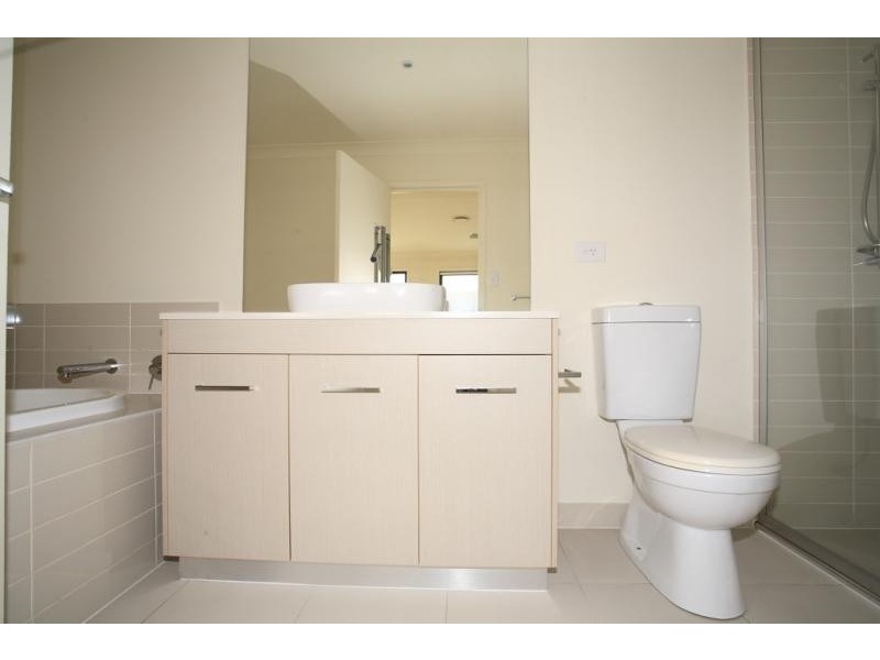 2 Inland Drive, Tugun QLD 4224