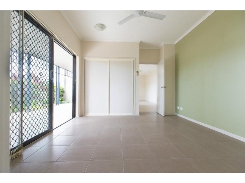 434-446 Kamerunga Rd, Redlynch QLD 4870