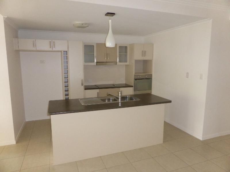 1 / 6-24 Henry Street, West End QLD 4810