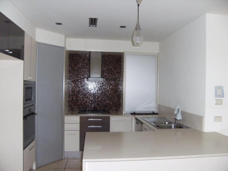 3102 The Boulevard, Carrara QLD 4211
