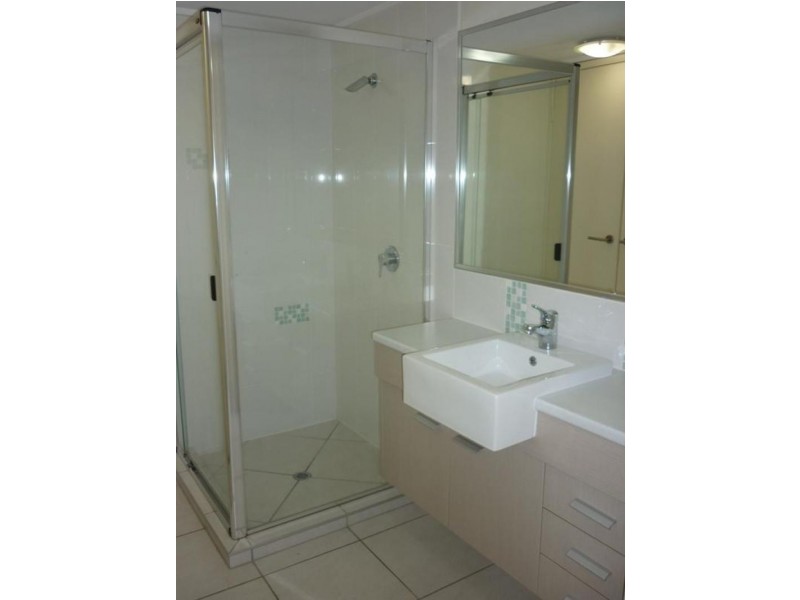 28 / 4 Grand Parade, Parrearra QLD 4575