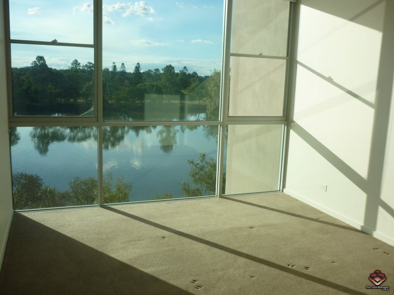 107/205 King Arthur Terrace, Tennyson QLD 4105