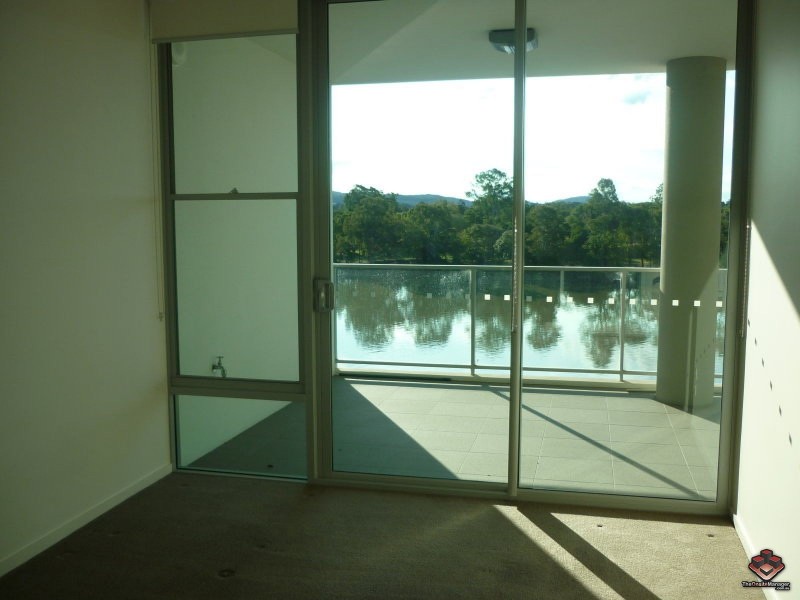 107/205 King Arthur Terrace, Tennyson QLD 4105