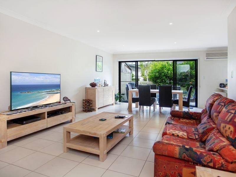 2 Inland Drive, Tugun QLD 4224