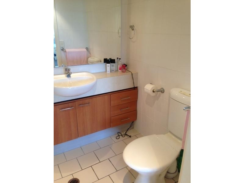 13/26 Holland Street, Toowong QLD 4066