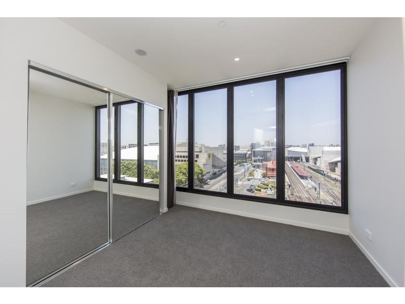 909 77-79 Grey Street, South Brisbane QLD 4101