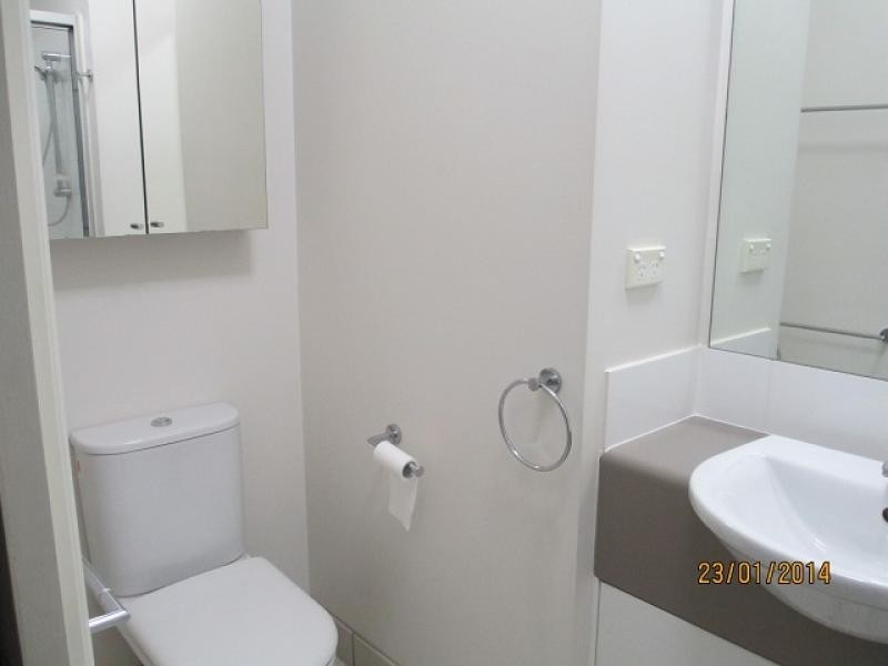 11 / 42 Warburton Street, North Ward QLD 4810