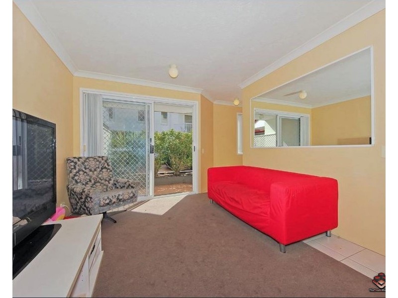 8/75 bayview street, Runaway Bay QLD 4216