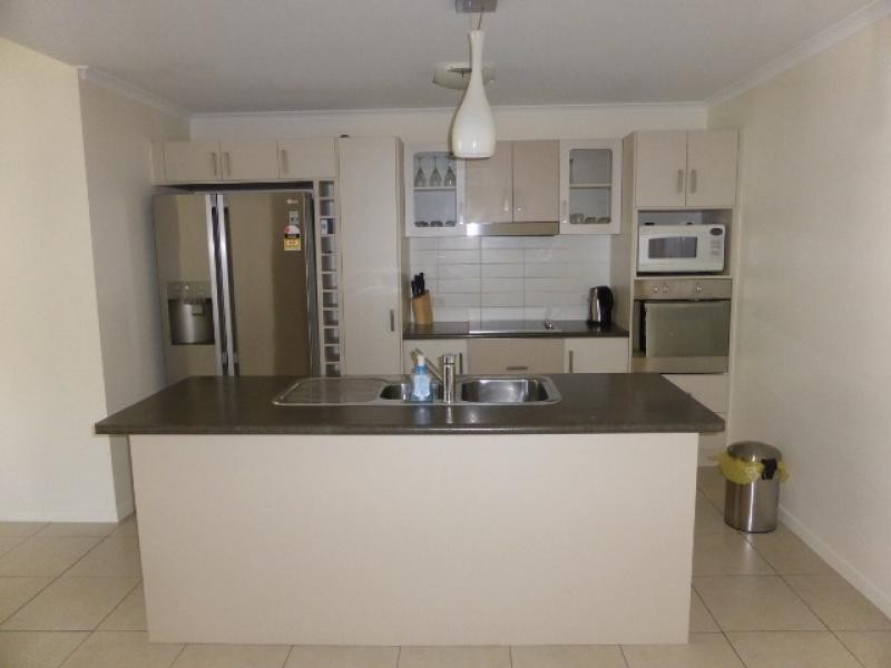 1 / 6-24 Henry Street, West End QLD 4810