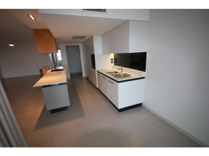 2706/6 Mariners Drive, Townsville City QLD 4810