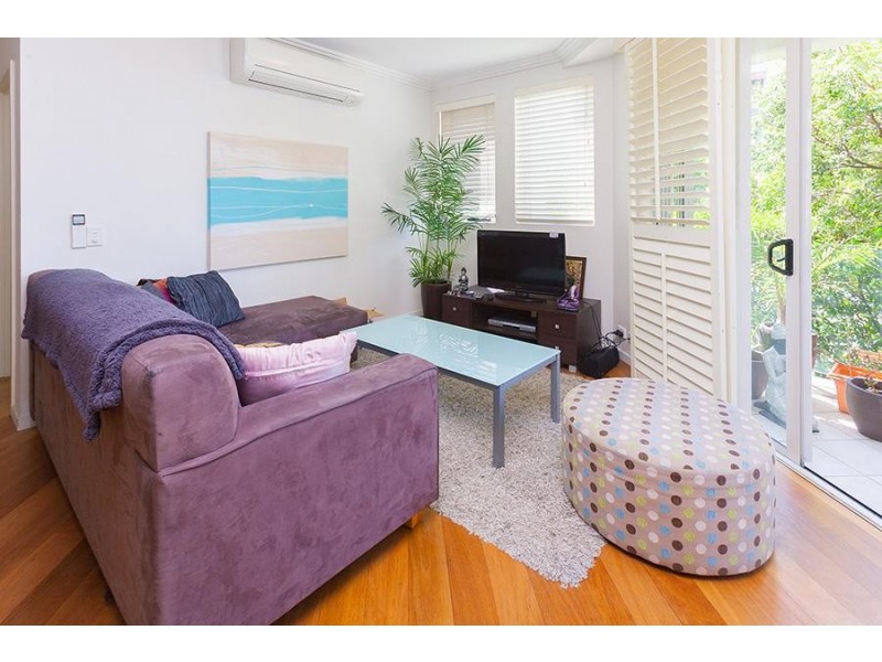 42 NEWSTEAD TERRACE, Newstead QLD 4006