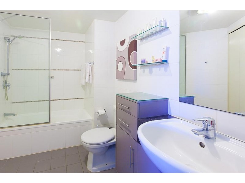 42 NEWSTEAD TERRACE, Newstead QLD 4006