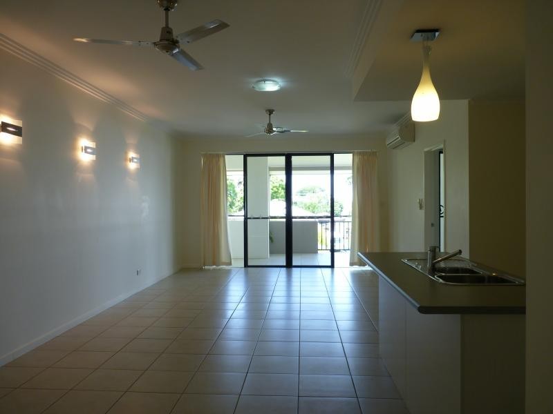1 / 6-24 Henry Street, West End QLD 4810
