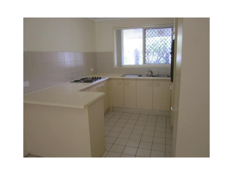 15/ 128 Benowa Road, Southport QLD 4215