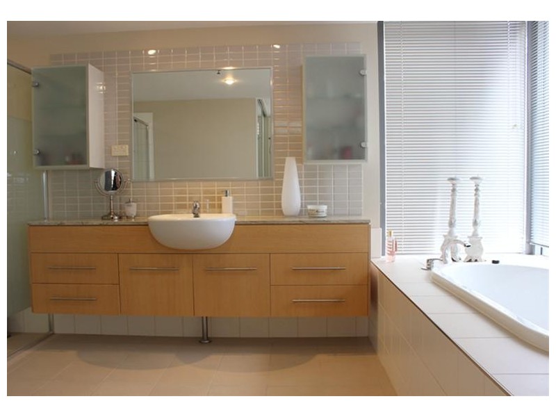 105 Scarborough Street, Southport QLD 4215