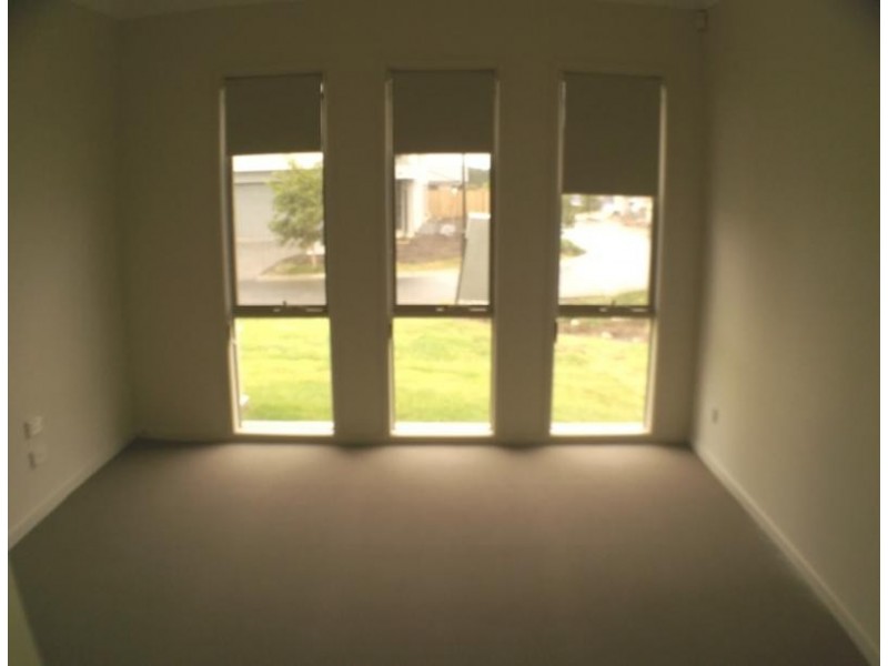 515 Keelson Cres, Hope Island QLD 4212