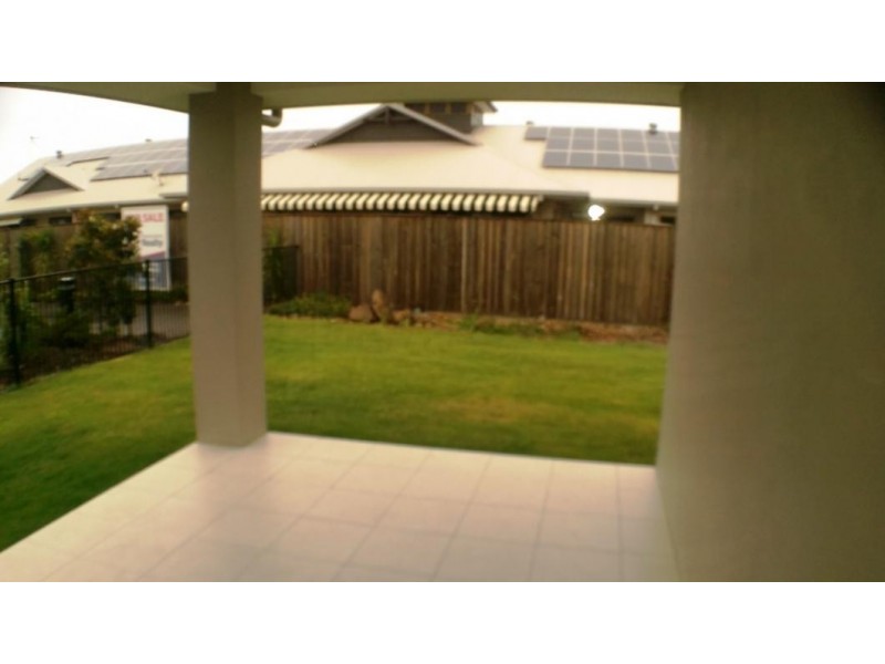 515 Keelson Cres, Hope Island QLD 4212