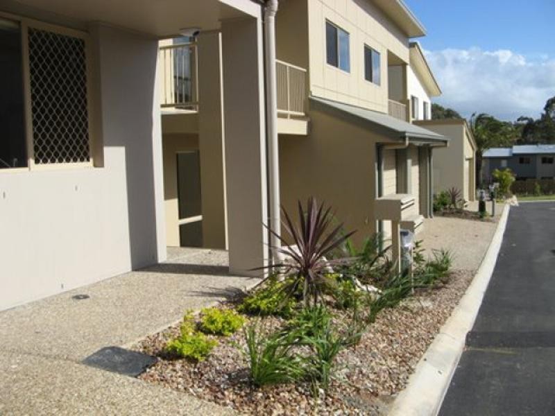 4 / 582 Manly Road, Wakerley QLD 4154