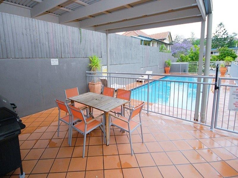 36 Holland Street, Toowong QLD 4066