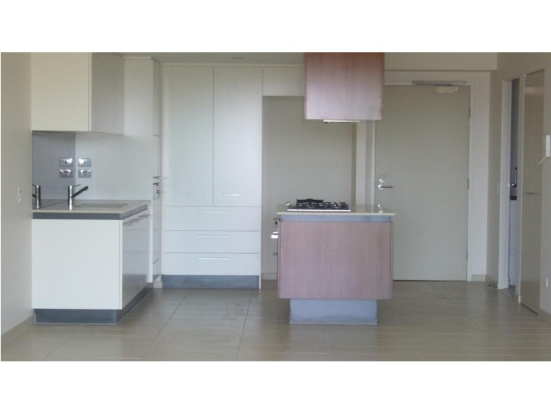 1406/6 Mariners Drive, Townsville City QLD 4810