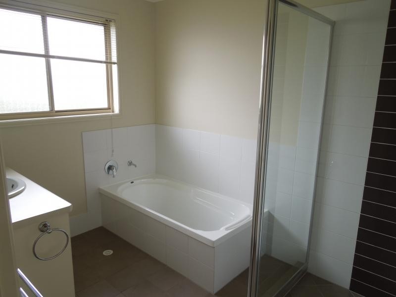 42 Johnston Street, Carina QLD 4152