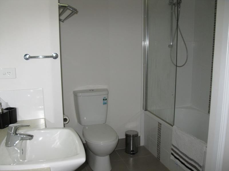 77 / 42 Warburton Street, North Ward QLD 4810