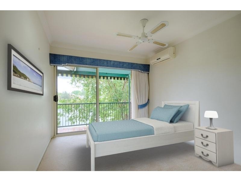 1 / 7 Santa Cruz Blvd, Clear Island Waters QLD 4226