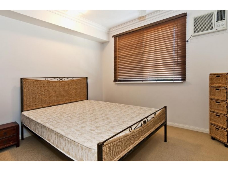 303 – 29 Springfield Crescent, Manoora QLD 4870