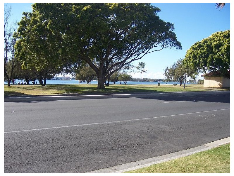 3-5 Norman Street, Southport QLD 4215