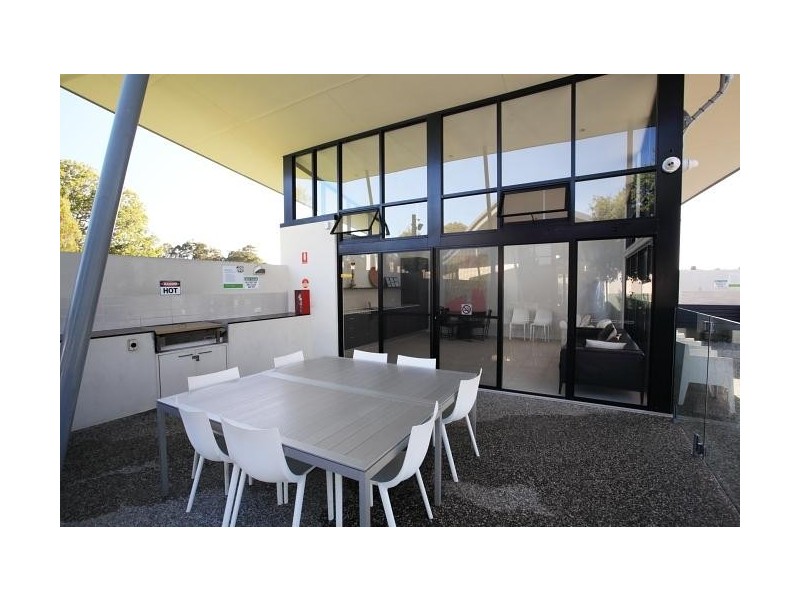 2 Inland Drive, Tugun QLD 4224