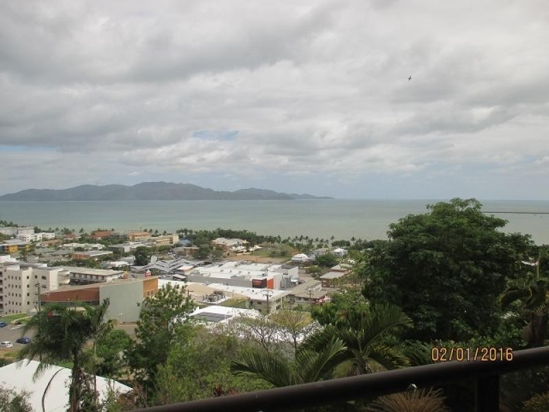 12/7 Hale Street, North Ward QLD 4810