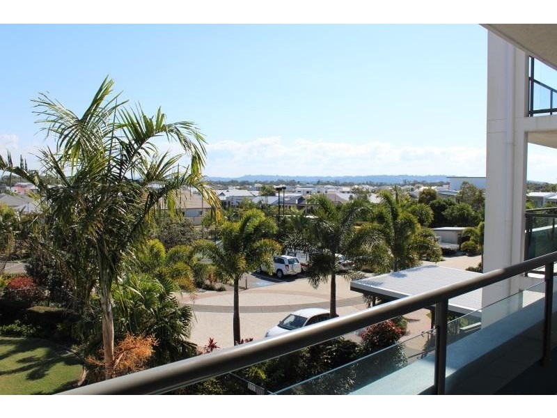36 / 4 Grand Parade, Parrearra QLD 4575