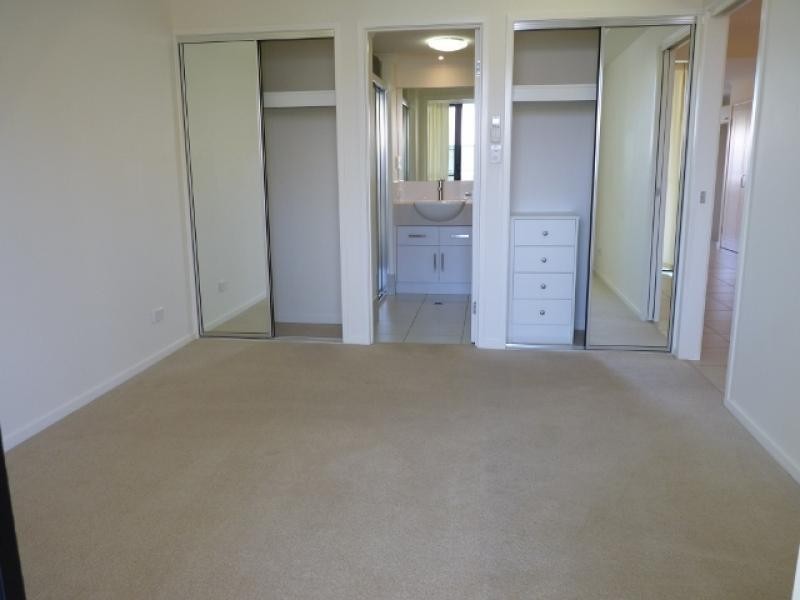 1 / 6-24 Henry Street, West End QLD 4810