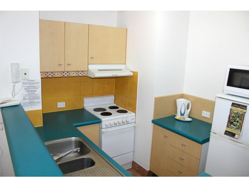 12/20-26 Anne Avenue, Broadbeach QLD 4218